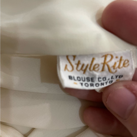 Style Rite Vintage Press Crease Straight Blouse Off-White Flowy Sleeves Collar - Picture 2 of 6